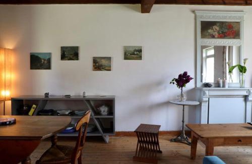 Barneville-Carteret House | Poppy Cottage lovely fully-equipped cottage for 6 people