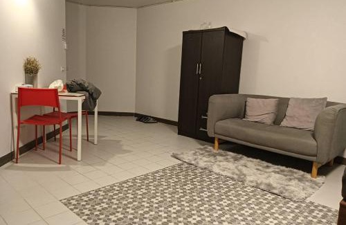 Ban Mai Apartment | Popular Muang Thong Thani Condo, Building T9, Floor 4, Room 36