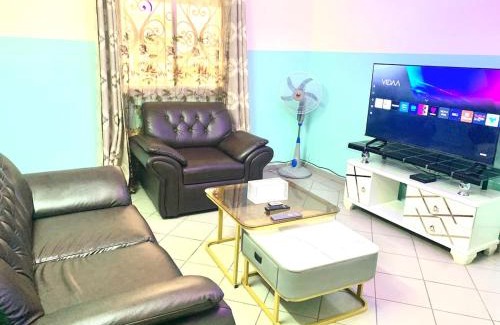 Tignere Apartment | Porche apart mimboman Yde