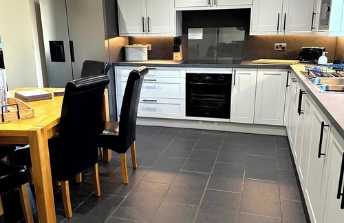 Horton Cottage | Port Eynon Beach Cottage - short walk to Port Eynon beach and village amenities