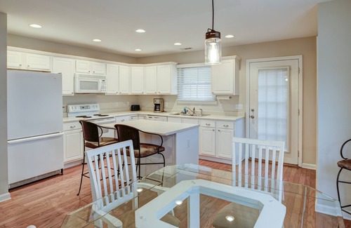 Mossy Oaks House | Port Royal Dream Home Perfect for Marine graduation, Vacations, Weekend Warriors