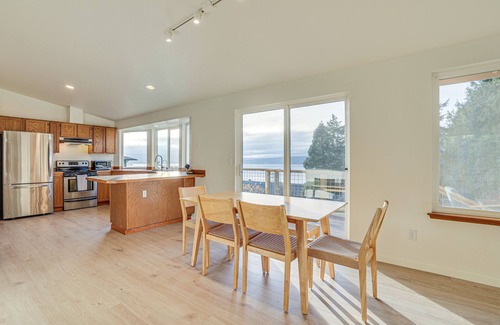 Adelma Beach House | Port Townsend Escape w/Deck, Bay & Mountain Views