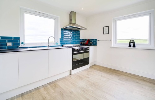 Pendoggett House | Port View House, Pendoggett - Stunning five bedroom house, sea views, parking