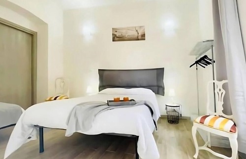 Barriera di Milano Apartment | (Porta Palazzo 15 Min) - Suite with Netfix & wi-F