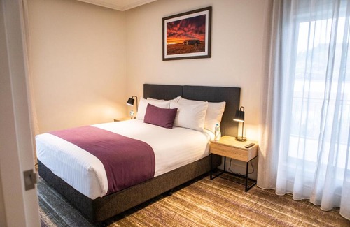 Plainland Hotel | Porter's Plainland Hotel