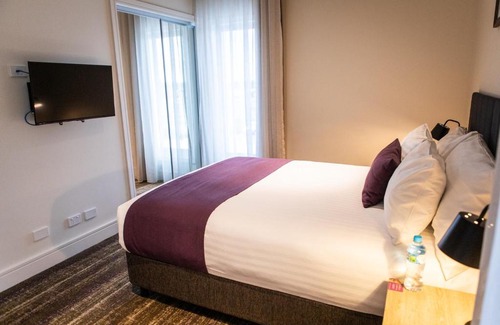 Plainland Hotel | Porter's Plainland Hotel