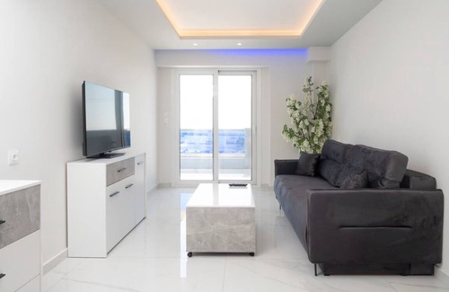 Katerini Apartment | Poseidon 1 : Seaside 2nd-Floor Retreat with Sea View near the beach!