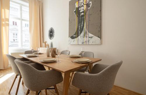 Roßau Apartment | Posh 107 m2 3BR flat in the city center of Vienna