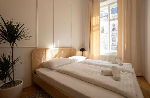 Roßau Apartment | Posh 107 m2 3BR flat in the city center of Vienna