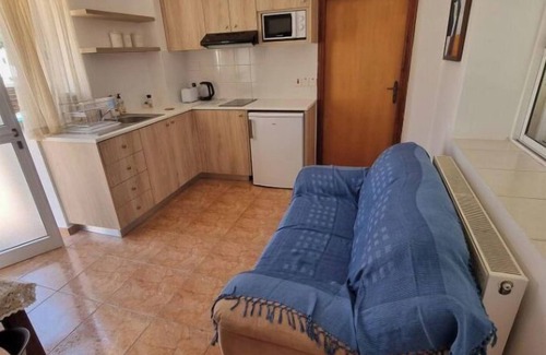 Steni House | Potamos Guest House 1 Bed Ground Floor Shared Pool