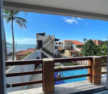 Baleia Hotel | Pousada e Restaurante Altas Horas Beach