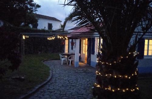 Caloura House | Prédio do Castelo