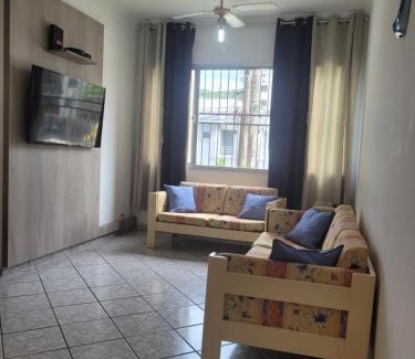 Jardim Sao Miguel Apartment | Praia Enseada - Apto 03 Quartos - 02 Vagas na Garagem - Com Elevador - 550M da Areia