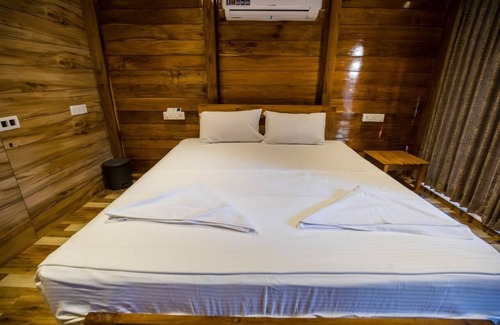 Hireguthi Hotel | Prarthana Beach Stay