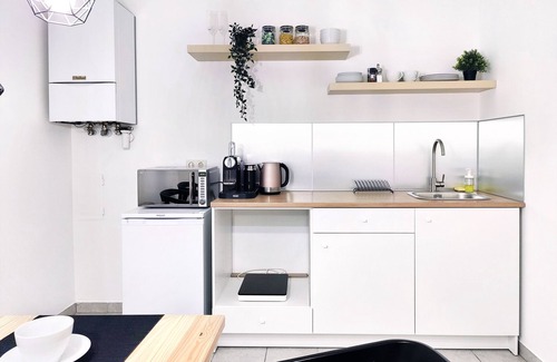 Leopoldstadt Condo | Prater - 3 min away. Right by the Subway