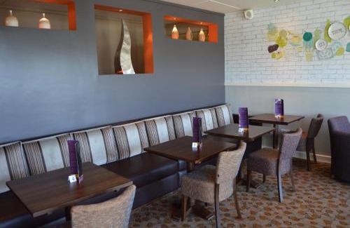 Swords Hotel | Premier Inn Dublin Airport