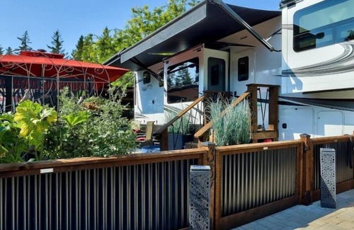 Scotch Creek House | Premier RV Resort accommodation