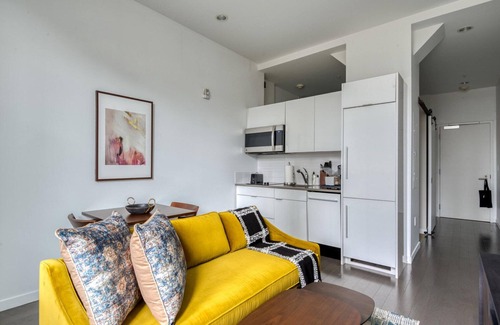 Downtown Boston Apartment | Premium Downtown Studio w/Gym & W/D, nr Waterfront, by Blueground