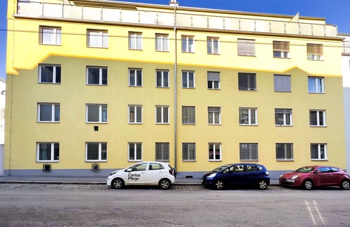 Oberdobling Apartment | Premium Family Apt near Austrian Center Vienna ★ Public Transport