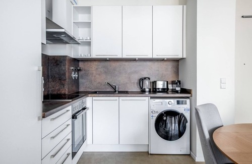 Friedrichshain Apartment | Premium Friedrichshain 2BR nr Frankfurter Tor, by Blueground