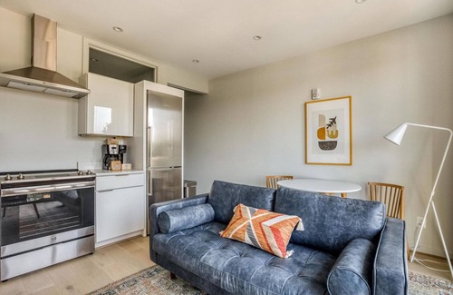 H Street Corridor Apartment | Premium H Street 1BR w/W/D, nr Light Rail Station & Buses, by Blueground