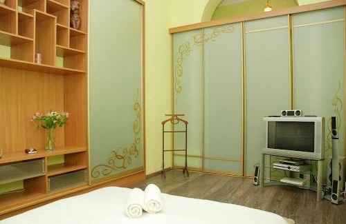 Besarabka Apartment | Premium Rent in Kiev Centre - Kiev