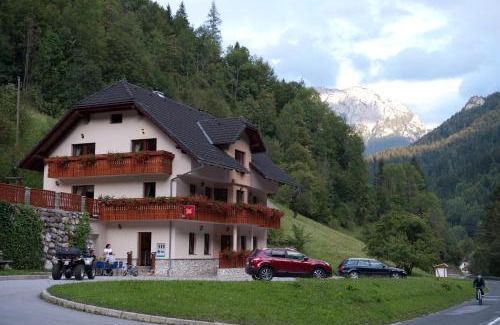 Solcava House | Prenočišča Valentina