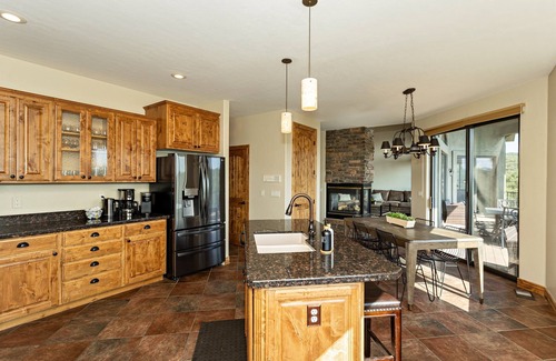 Hidden Valley Ranch House | Prescott's #1 Luxe Mountain Sanctuary | Cozy Spa | Golf | Majestic Views