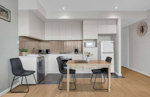 New Port Apartment | Prestige on Port | By Host Solutions