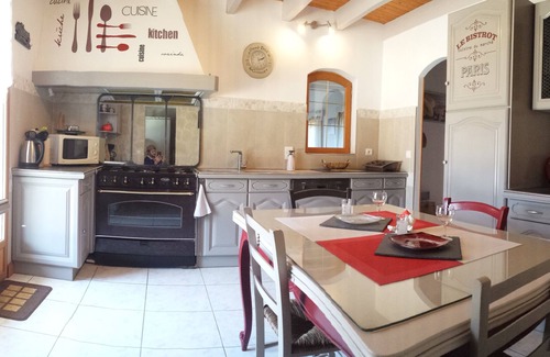 Monbazillac House | Prestige villa in MONBAZILLAC 6Km BERGERAC Heated swimming pool Sauna Indoor/outdoor games