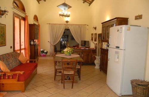 Mazara del Vallo Villa | PRESTIGIOSA E SINGOLARE VILLA CON APPARTAMENTO CAMERE E PISCINA AD USO ESCLUSIVO