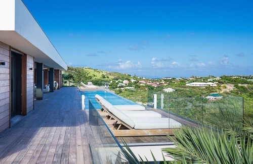 Grand Cul-de-Sac Villa | Prestigious 7 BDRM Villa w Epic Views