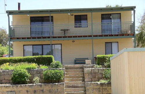 Preston Beach House | Preston Beach Coastal Serenity