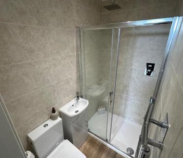 Prestwick Apartment | Prestwick KingB PetsOk FreeP Wifi Tv