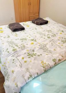 Hacienda Heights House | Pretty bedroom private bathroom