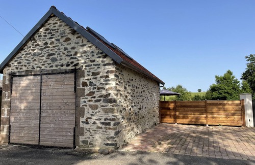 Rignac House | Pretty little barn in the country