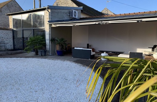 Chevrainvilliers House | Pretty loft with Nordic bath in the heart of the Oasis