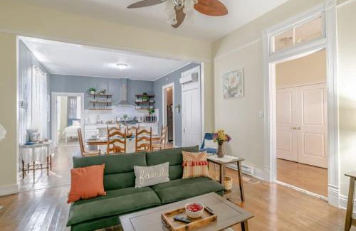 Mobile House | Pretty Peach Palace-Historic, Mins to Downtown