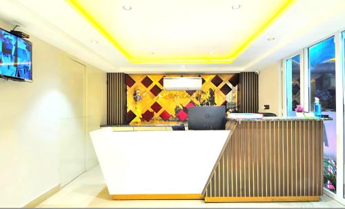 Pitampura Hotel | Prime Hotel Delhi fabs'New Delhi city centre