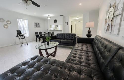 Indian Wells Villa | Prime Location! Cozy Villa Near Disney & More