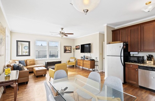 Auburn Apartment | Prime location! Downtown Auburn 2 bedroom open concept Apartment