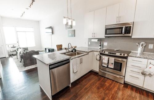 Norristown Apartment | Prime Location min from Philly & Transit -