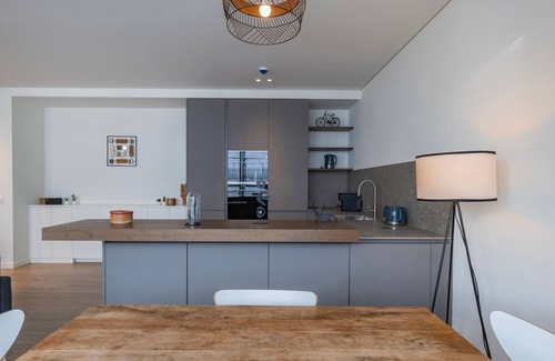 Marvila Apartment | Prime Riverside 1BDR Apartment by LovelyStay