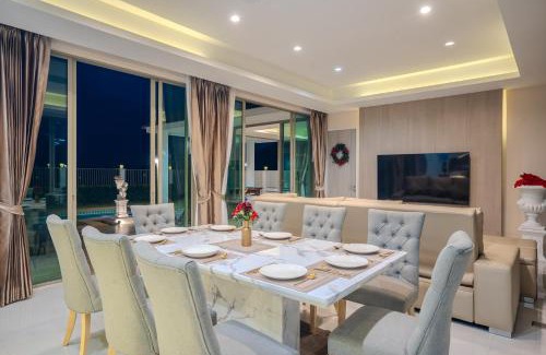 Nong Kae Villa | Prime Twilight 4-Bedroom Pool Villa with Mountains