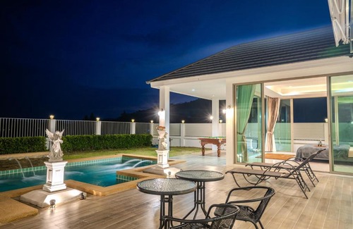 Nong Kae Villa | Prime Twilight 4-Bedroom Pool Villa with Mountains