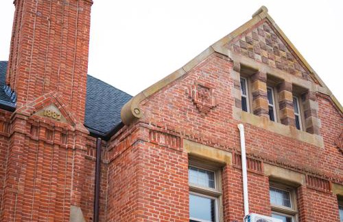 Queens Square Hotel | Prince inn