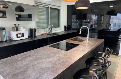 Netanya Apartment | Prince Palace Netanya Lagoon Beach 3BR