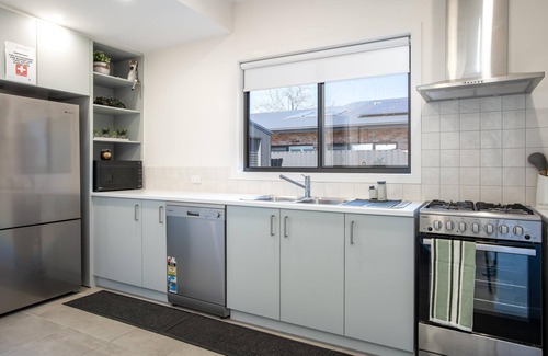 Wodonga House | Prince's Place on William - Gorgeous renovated three bedroom cottage in Wodonga