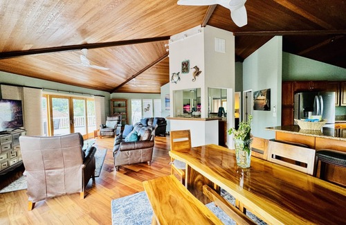 Princeville House | Princeville Retreat. Private pool and hot tub, AC. Walk to Princeville Center.