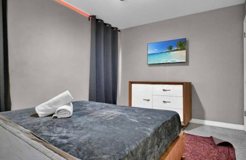 East Little Havana Apartment | Pristine East Little Havana Suites - One Free Parking